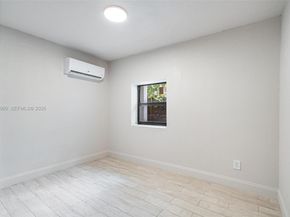 1523 NW 38th St, Miami FL 33142