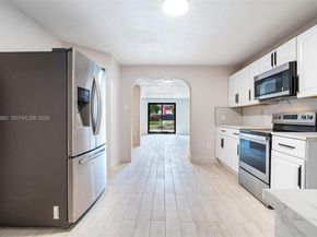 1523 NW 38th St, Miami FL 33142