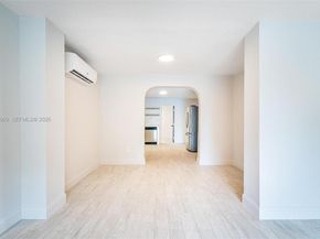 1523 NW 38th St, Miami FL 33142