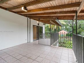 1523 NW 38th St, Miami FL 33142