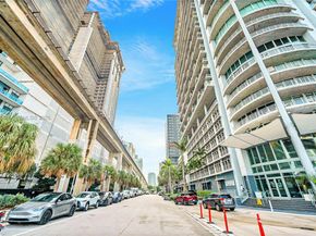 690 SW 1st Ct 1709, Miami FL 33130