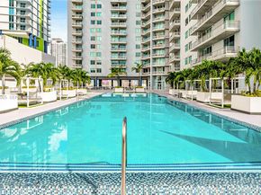 690 SW 1st Ct 1709, Miami FL 33130