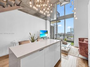 690 SW 1st Ct 1709, Miami FL 33130