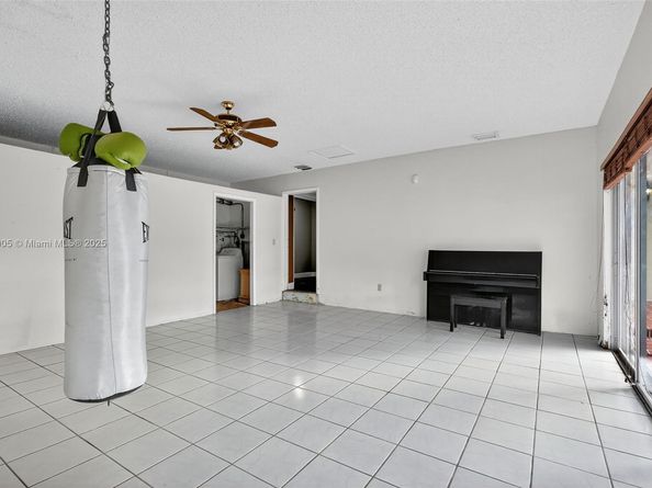 16411 SW 101st Ave, Miami FL 33157