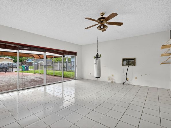 16411 SW 101st Ave, Miami FL 33157