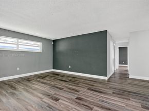 16411 SW 101st Ave, Miami FL 33157