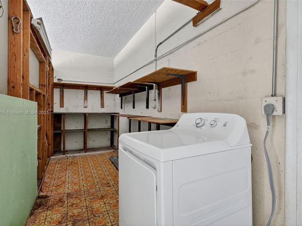 16411 SW 101st Ave, Miami FL 33157