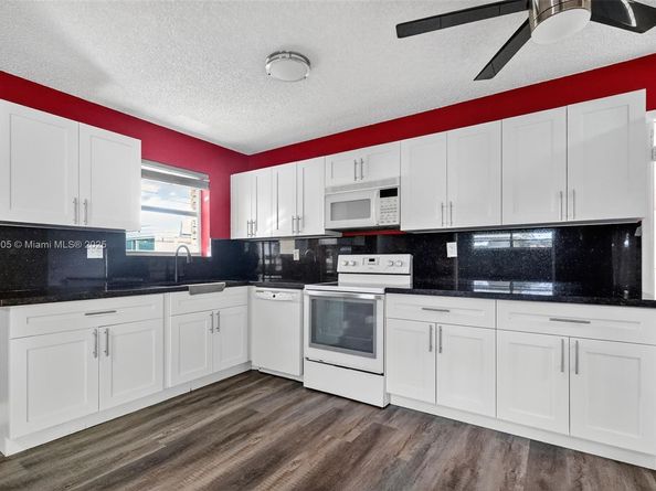 16411 SW 101st Ave, Miami FL 33157