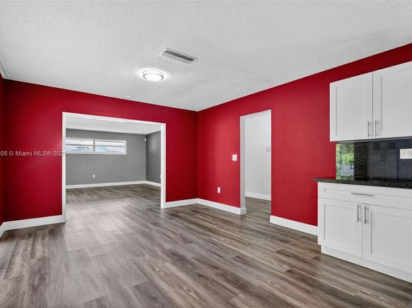 16411 SW 101st Ave, Miami FL 33157