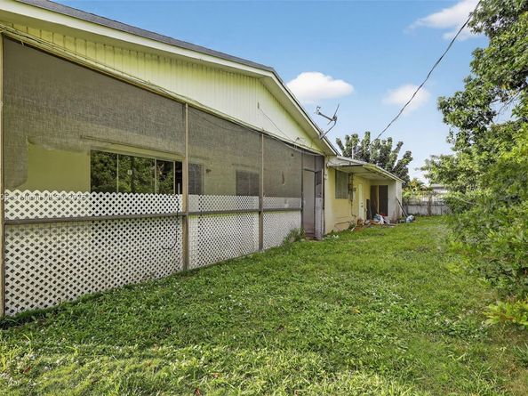 16411 SW 101st Ave, Miami FL 33157