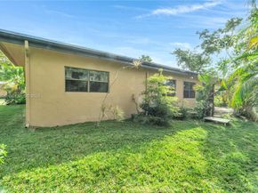 7545 NW 99th Ave, Tamarac FL 33321