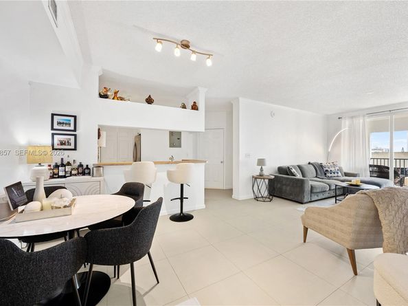 17100 N Bay Rd 1810, Sunny Isles Beach FL 33160