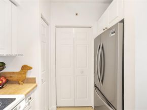 17100 N Bay Rd 1810, Sunny Isles Beach FL 33160