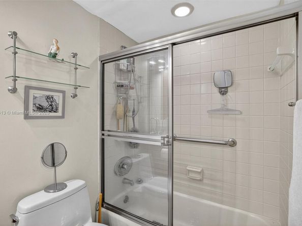 2900 NE 30th St K8, Fort Lauderdale FL 33306