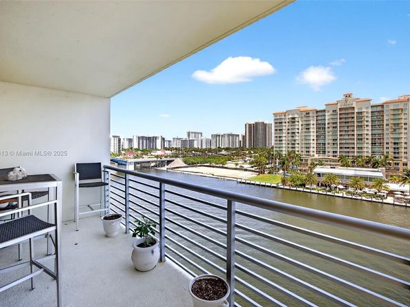 2900 NE 30th St K8, Fort Lauderdale FL 33306