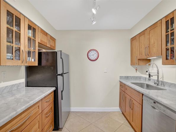2900 NE 30th St K8, Fort Lauderdale FL 33306