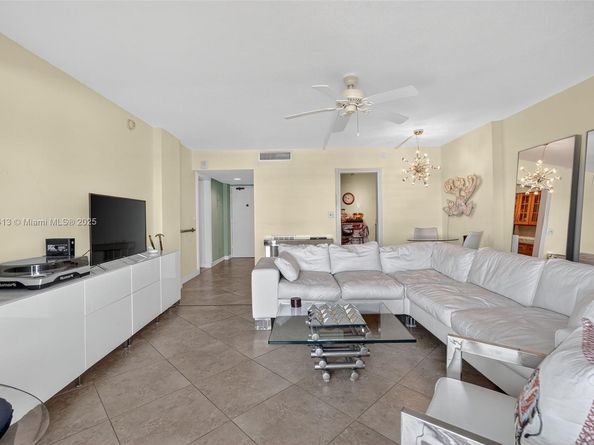 2900 NE 30th St K8, Fort Lauderdale FL 33306
