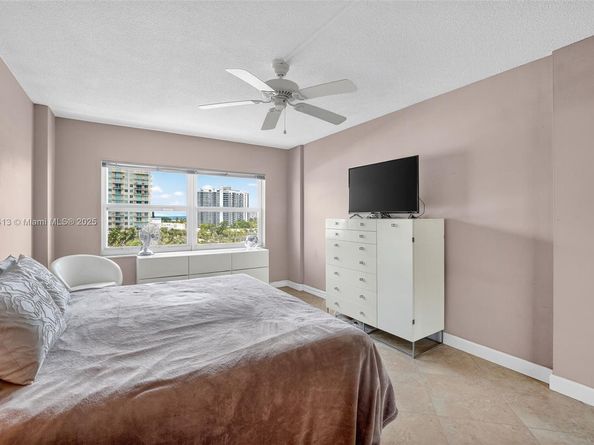 2900 NE 30th St K8, Fort Lauderdale FL 33306