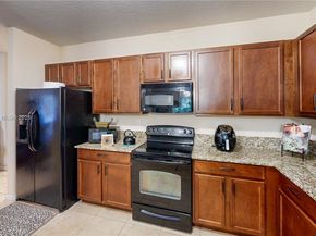 3090 SE 7th Ct, Homestead FL 33033
