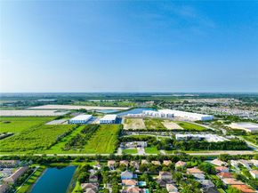 3090 SE 7th Ct, Homestead FL 33033