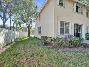 9175 NW 40th Pl, Sunrise FL 33351