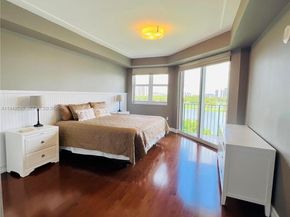 20000 E Country Club Dr 806, Aventura FL 33180