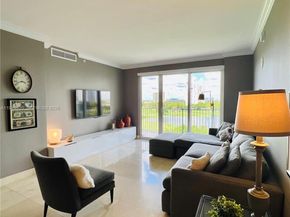 20000 E Country Club Dr 806, Aventura FL 33180