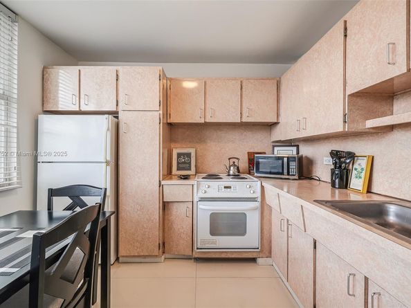 3 Island Ave 14A, Miami Beach FL 33139