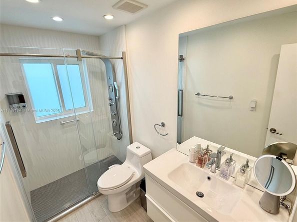 1620 N 68th Ter, Hollywood FL 33024