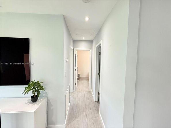 1620 N 68th Ter, Hollywood FL 33024