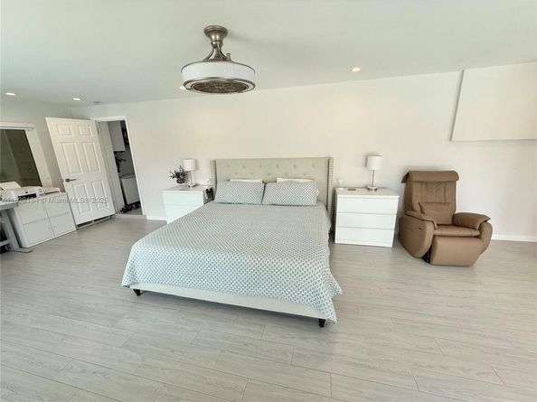 1620 N 68th Ter, Hollywood FL 33024