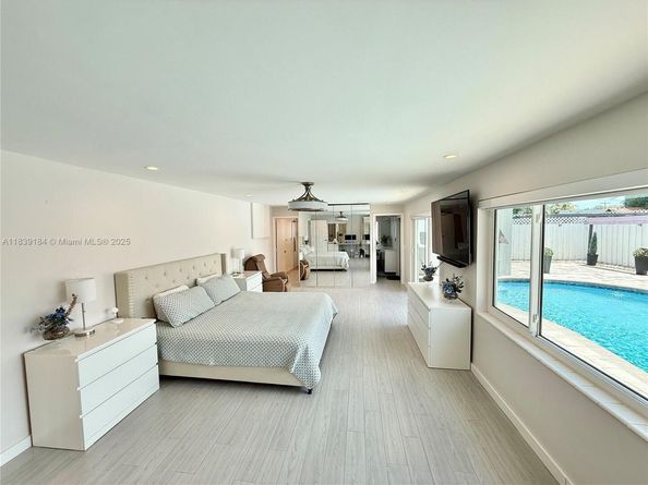 1620 N 68th Ter, Hollywood FL 33024