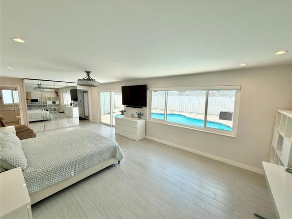 1620 N 68th Ter, Hollywood FL 33024