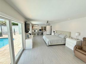 1620 N 68th Ter, Hollywood FL 33024