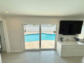 1620 N 68th Ter, Hollywood FL 33024