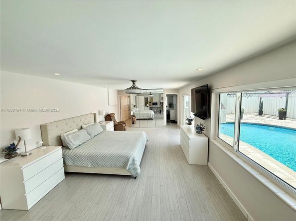 1620 N 68th Ter, Hollywood FL 33024