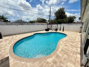 1620 N 68th Ter, Hollywood FL 33024