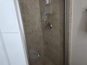 3050 E Sunrise Lakes Dr 302, Sunrise FL 33322
