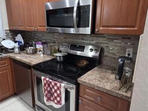 3050 E Sunrise Lakes Dr 302, Sunrise FL 33322