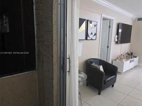 3050 E Sunrise Lakes Dr 302, Sunrise FL 33322