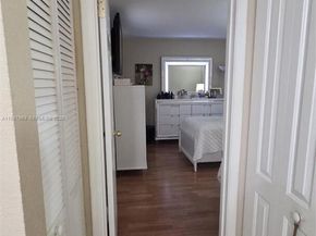 3050 E Sunrise Lakes Dr 302, Sunrise FL 33322