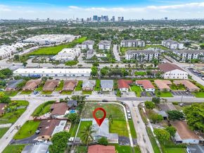 2751 SW 4th St, Fort Lauderdale FL 33312