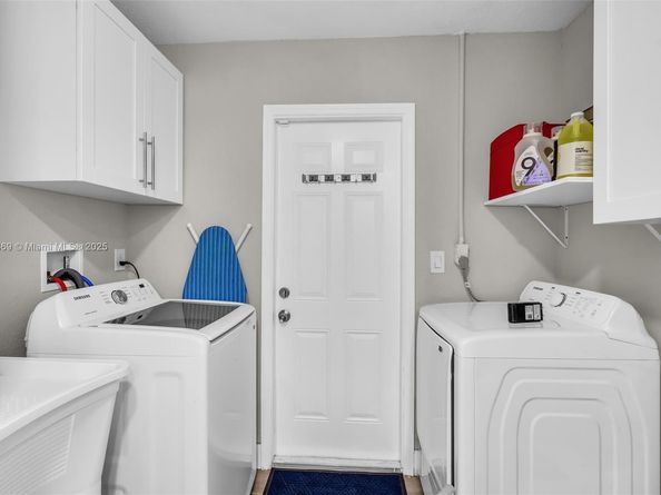 2751 SW 4th St, Fort Lauderdale FL 33312