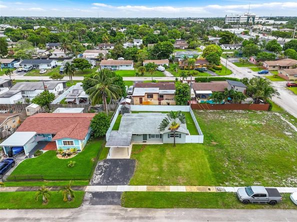 2751 SW 4th St, Fort Lauderdale FL 33312