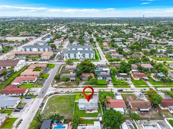 2751 SW 4th St, Fort Lauderdale FL 33312
