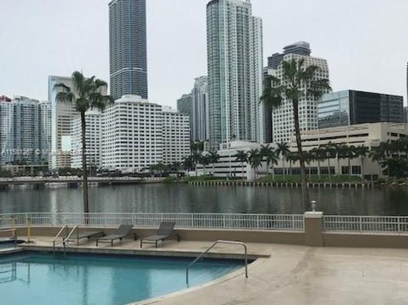 701 Brickell Key Blvd 202, Miami FL 33131