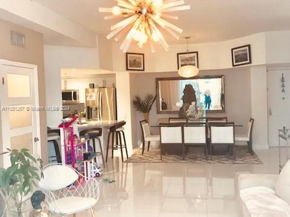 701 Brickell Key Blvd 202, Miami FL 33131