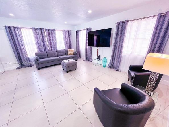 4420 NW 30th Ct, Lauderdale Lakes FL 33313