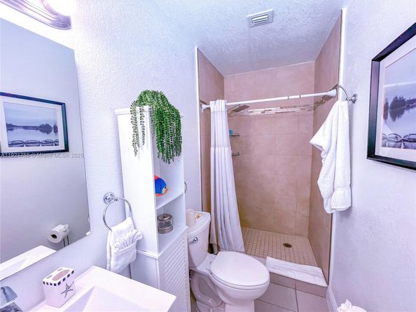 4420 NW 30th Ct, Lauderdale Lakes FL 33313