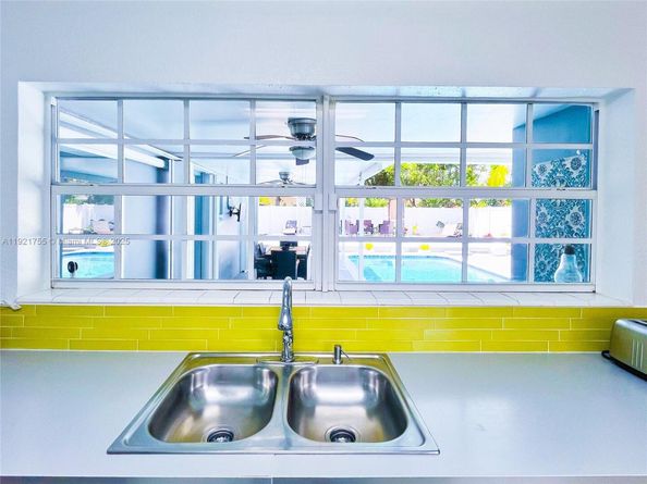 4420 NW 30th Ct, Lauderdale Lakes FL 33313